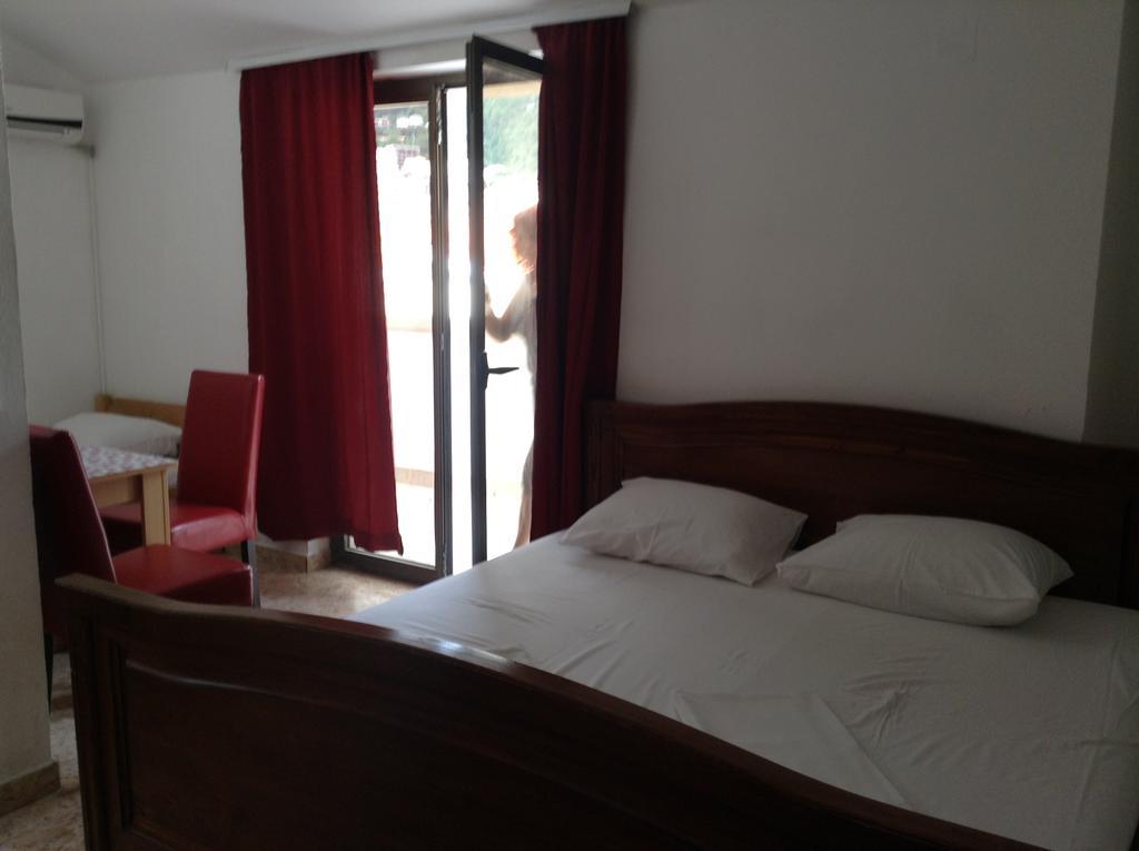 Hotel Kuca Tomovic Budva Zewnętrze zdjęcie